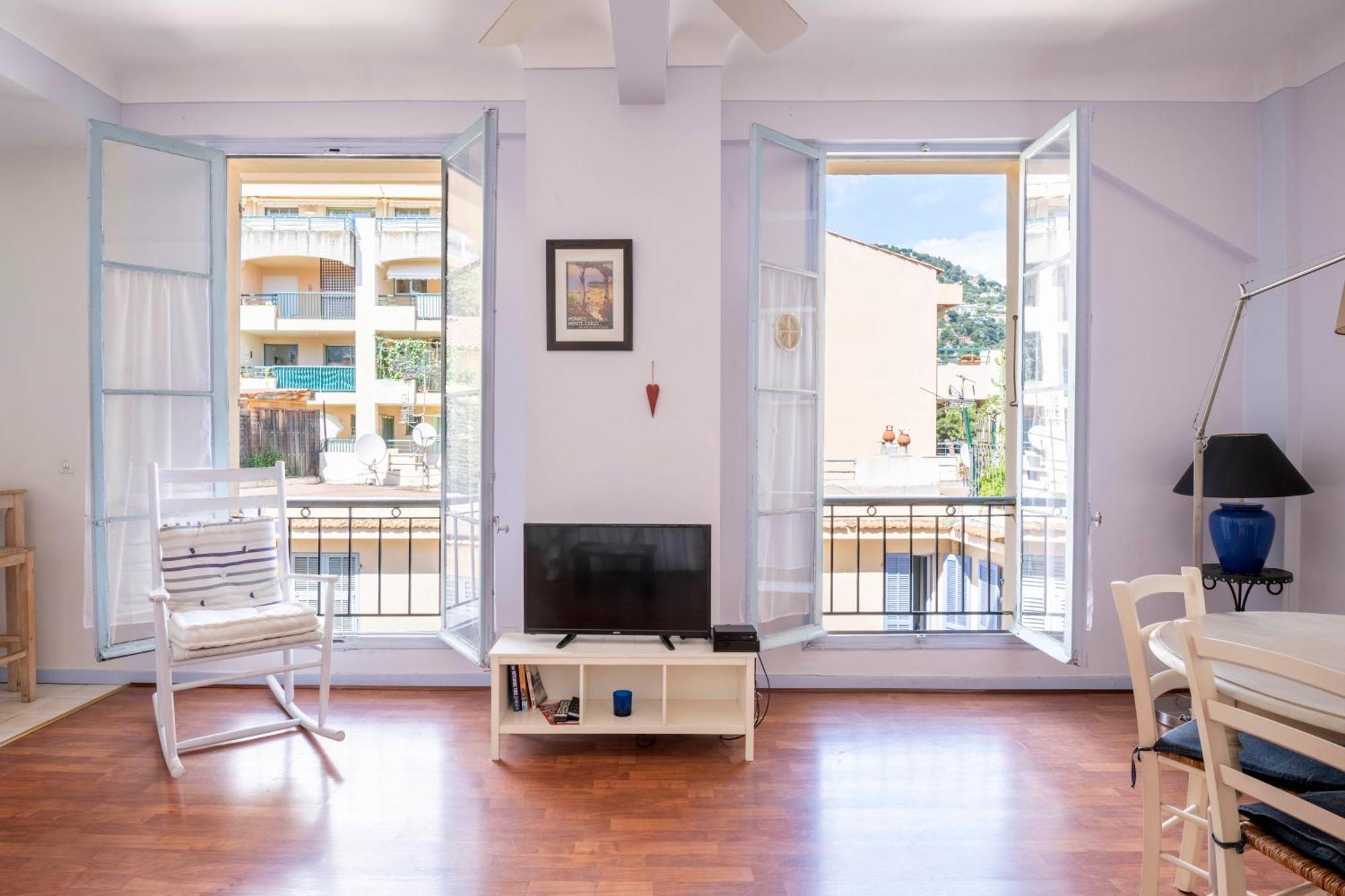 Charming 2p Air Conditioned Close To Sea,transportation & Amenities Apartamento
