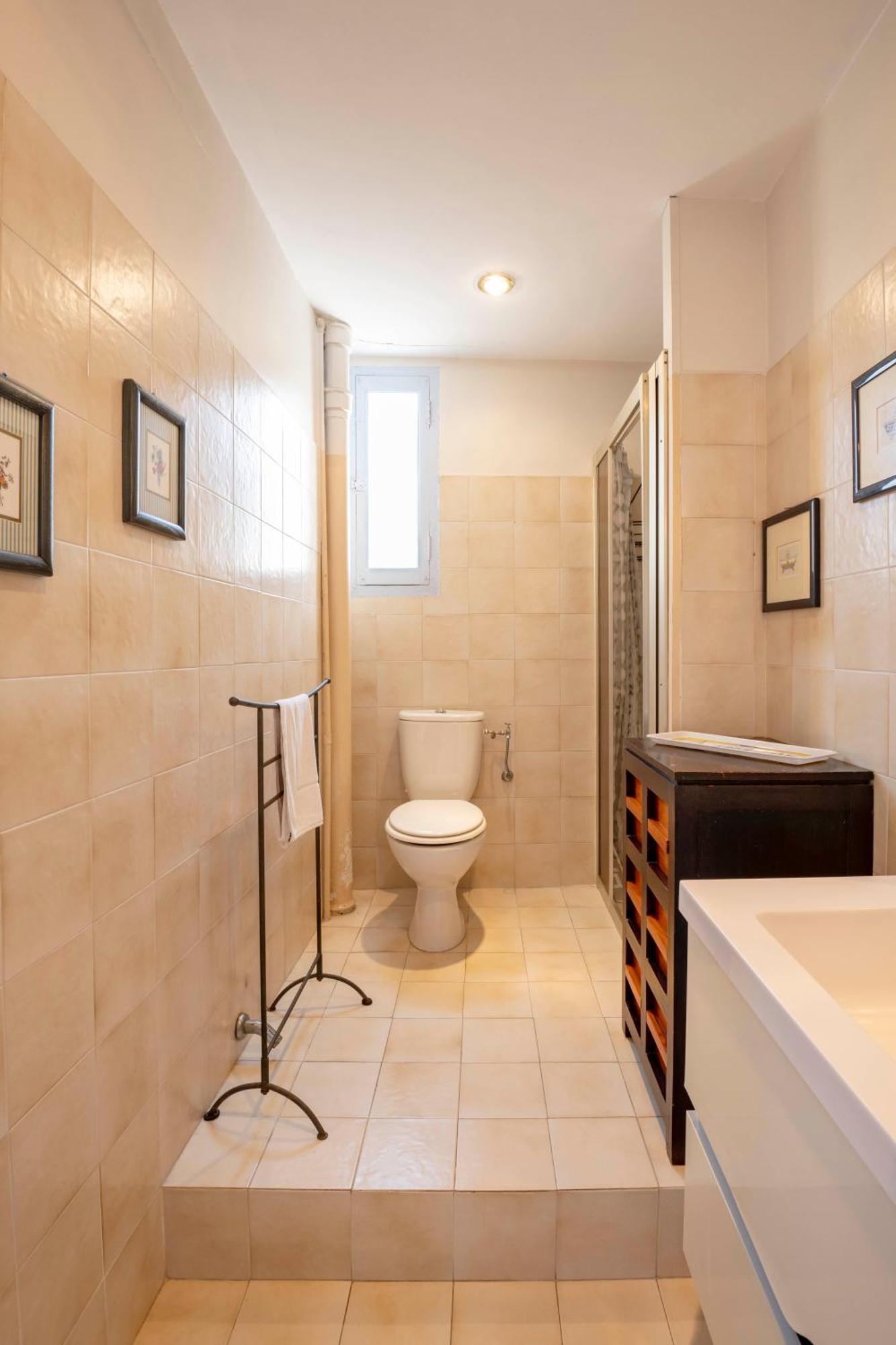 Charming 2P Air Conditioned Apartment Close To Sea,Transportation & Amenities Apartment *