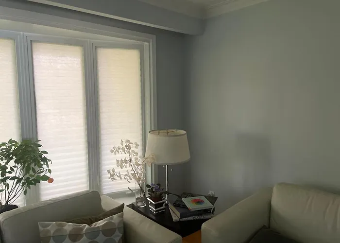 Charming 2P Air Conditioned Apartment Close To Sea,Transportation & Amenities